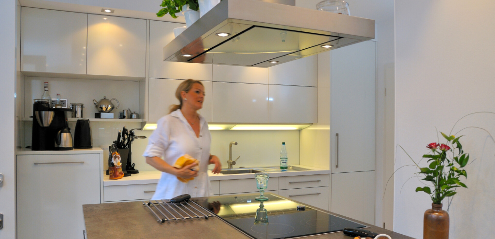 Schreiben Sie uns! Schreiben Sie uns!